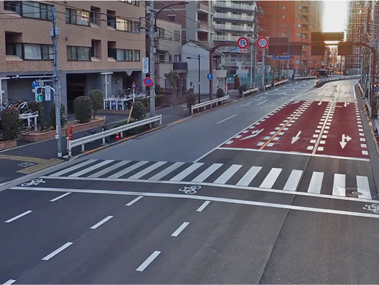 路面補修工事(3六の2・遮熱性舗装)|施工後の様子・1枚目