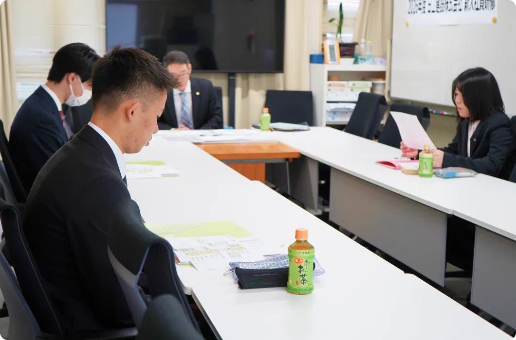 新入社員研修の様子の写真